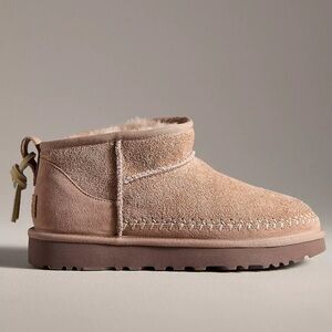 UGG® Classic Ultra Mini Biarritz